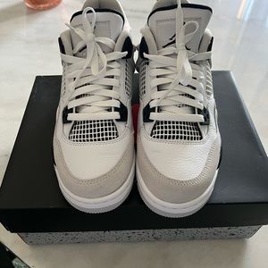 Air Jordan 4 retro